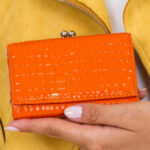 Oranžová dámská peněženka s velkým bratrem